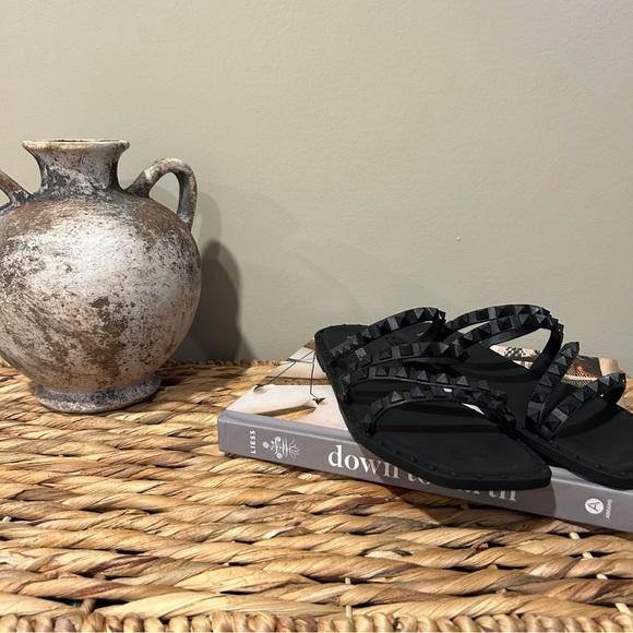 Steve Madden Skyler-J Black Studded Strappy Slip On Square Toe Flat Sandals - Picture 2 of 5